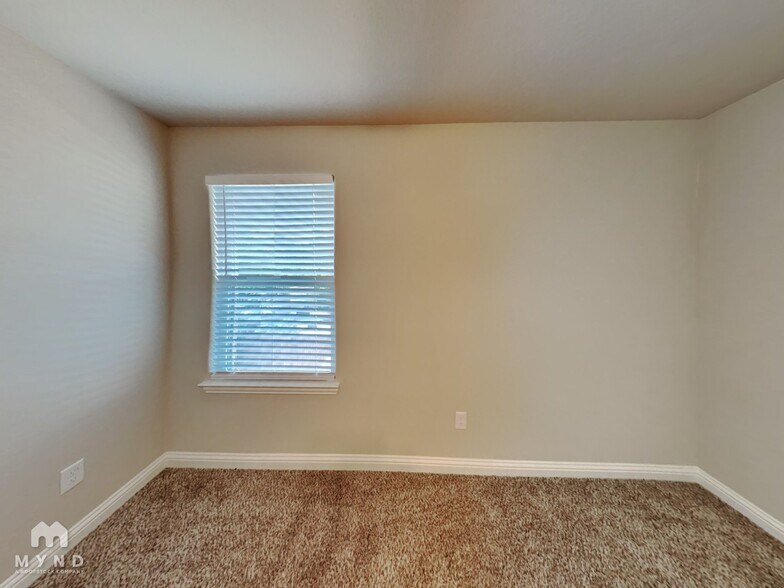 Building Photo - 724 Rolling Terrace Cir