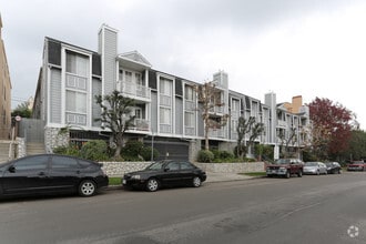 Building Photo - Reeves Street Apartments