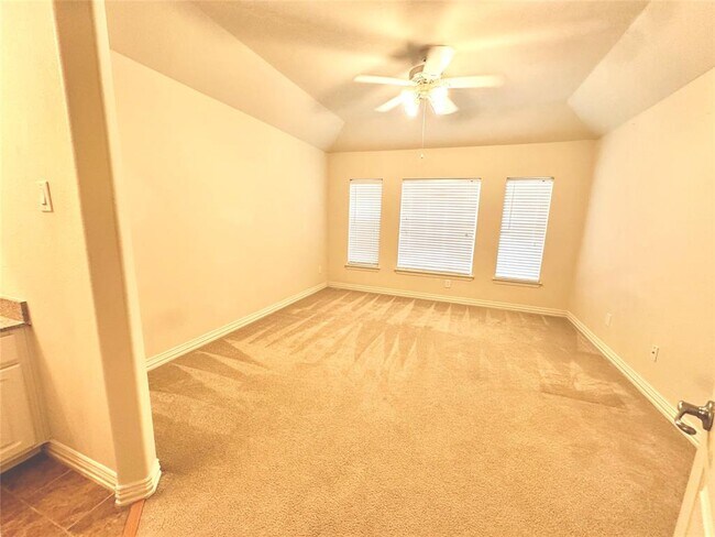 Building Photo - 26223 Longmont Park Ln
