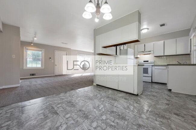 Building Photo - 3168 Bluebird Ln