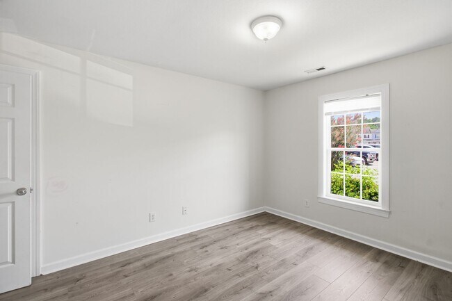 Building Photo - 3 Bedroom, 3 Bathroom Townhome in Carolina Forest!