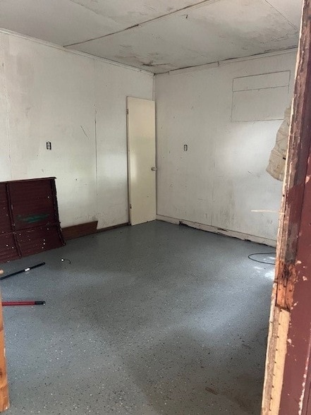 Building Photo - 909 Sunnyvale Dr