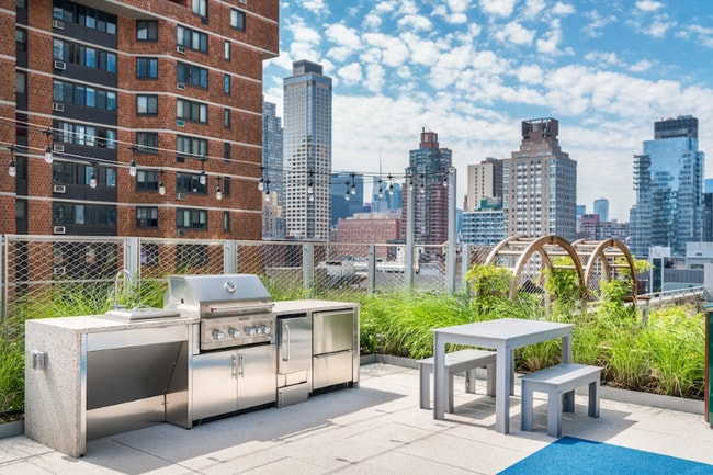 Building Photo - 101 West End Ave