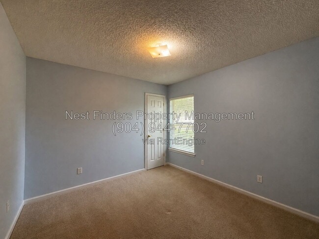 Building Photo - 628 Sparrow Branch Cir
