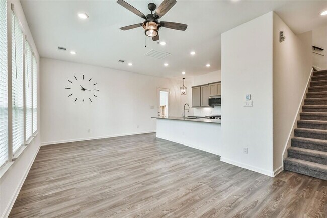 Building Photo - 582 Dry Fork Ln