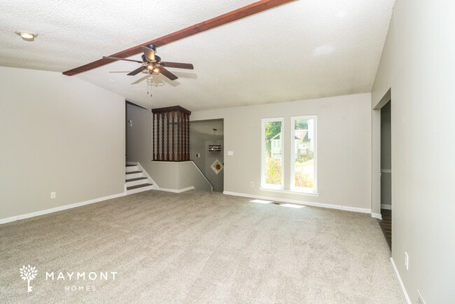 Building Photo - 6560 Valley Hill Dr