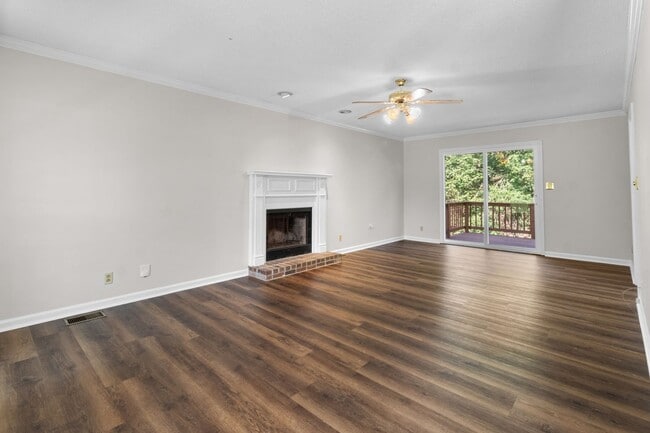 Building Photo - 383 Bosca Ct