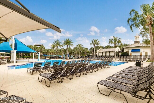 Building Photo - 156 Latham Dr