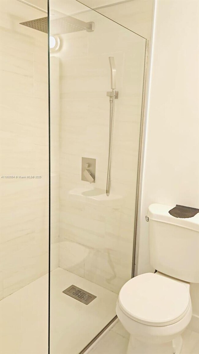 Building Photo - 1550 Drexel Ave