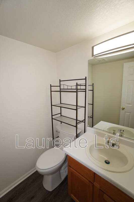 Building Photo - 2462 Kiowa Creek Dr