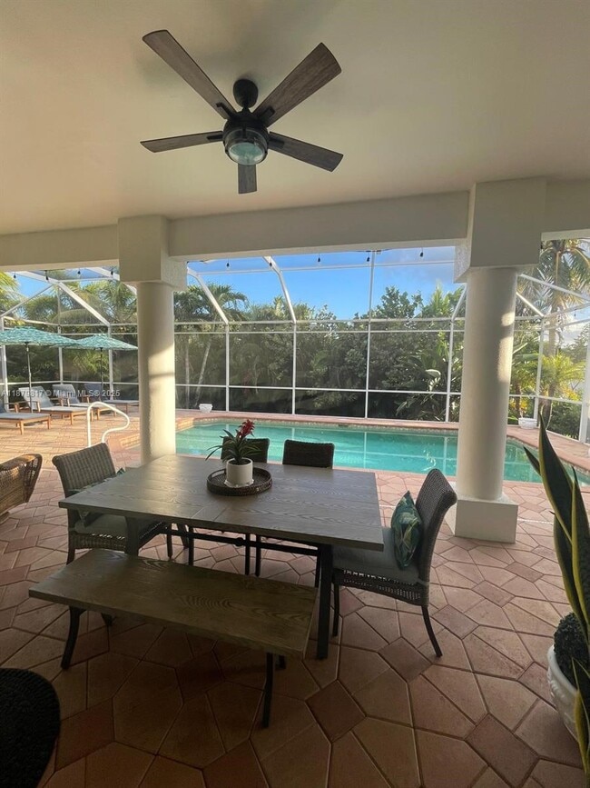 Building Photo - 8268 Southwind Bay Cir