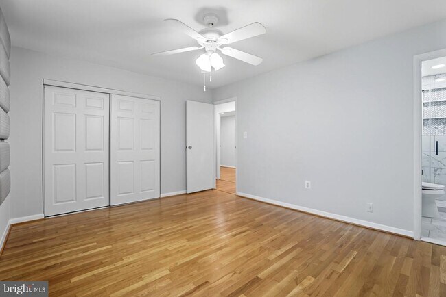 Building Photo - 5023 King Richard Dr