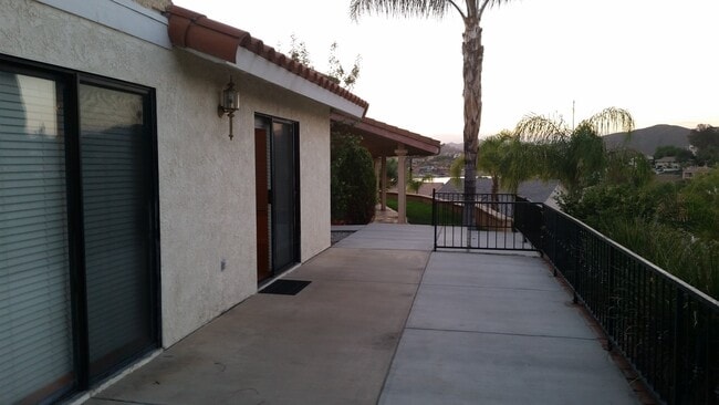 Building Photo - Celebrate 4th of July in Canyon Lake from your 3 bedroom / 2 Bath home with Lake View!