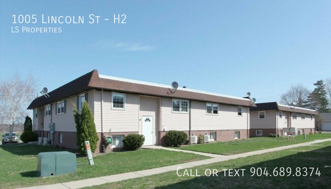 Building Photo - 1005 Lincoln St-H2