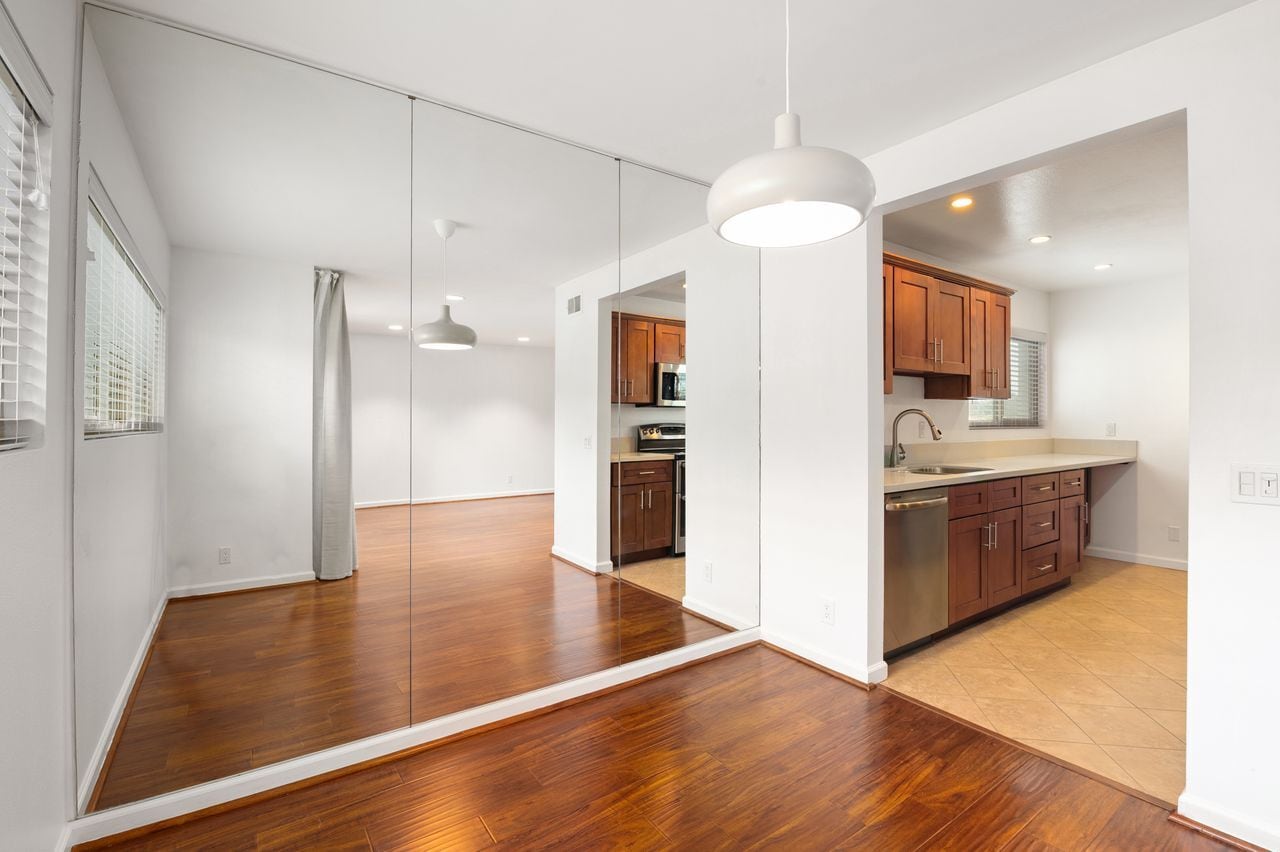 Building Photo - 4732 Park Granada