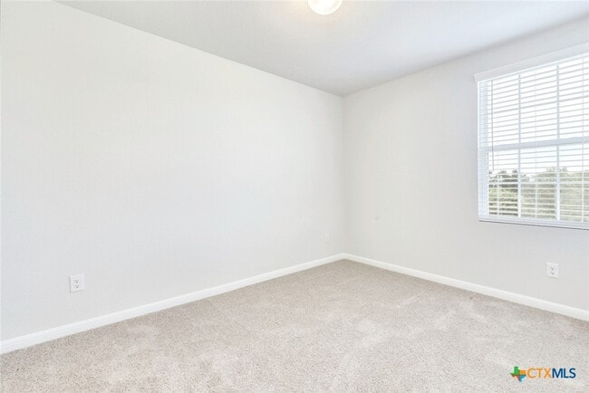 Building Photo - 1628 Arbor Knot Dr