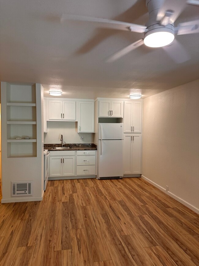 Building Photo - 6394 Rancho Mission Rd