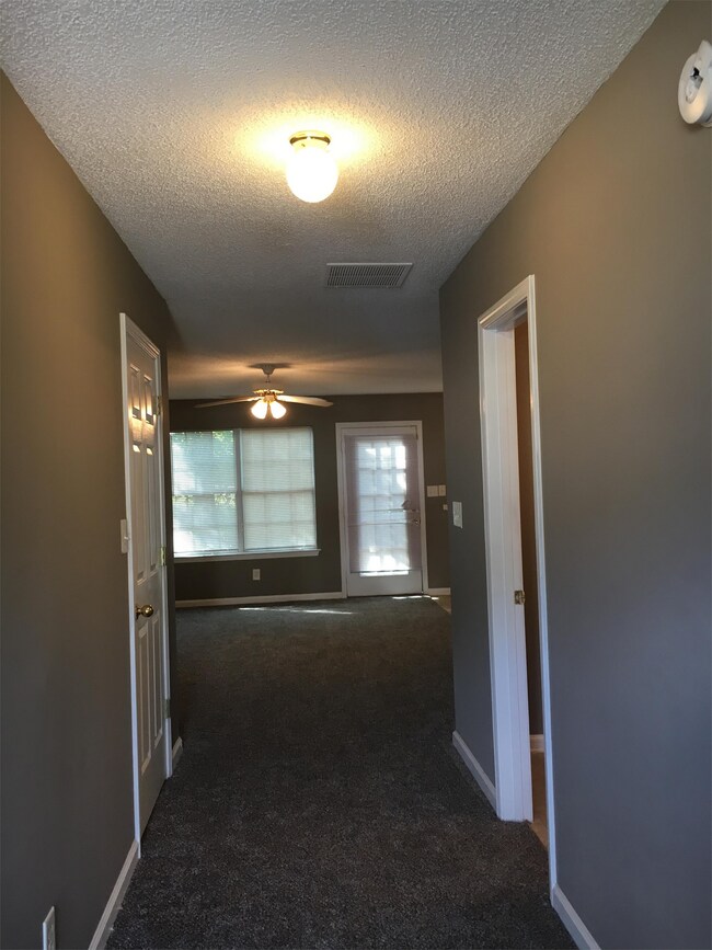 Building Photo - 1875 Carrington Dr