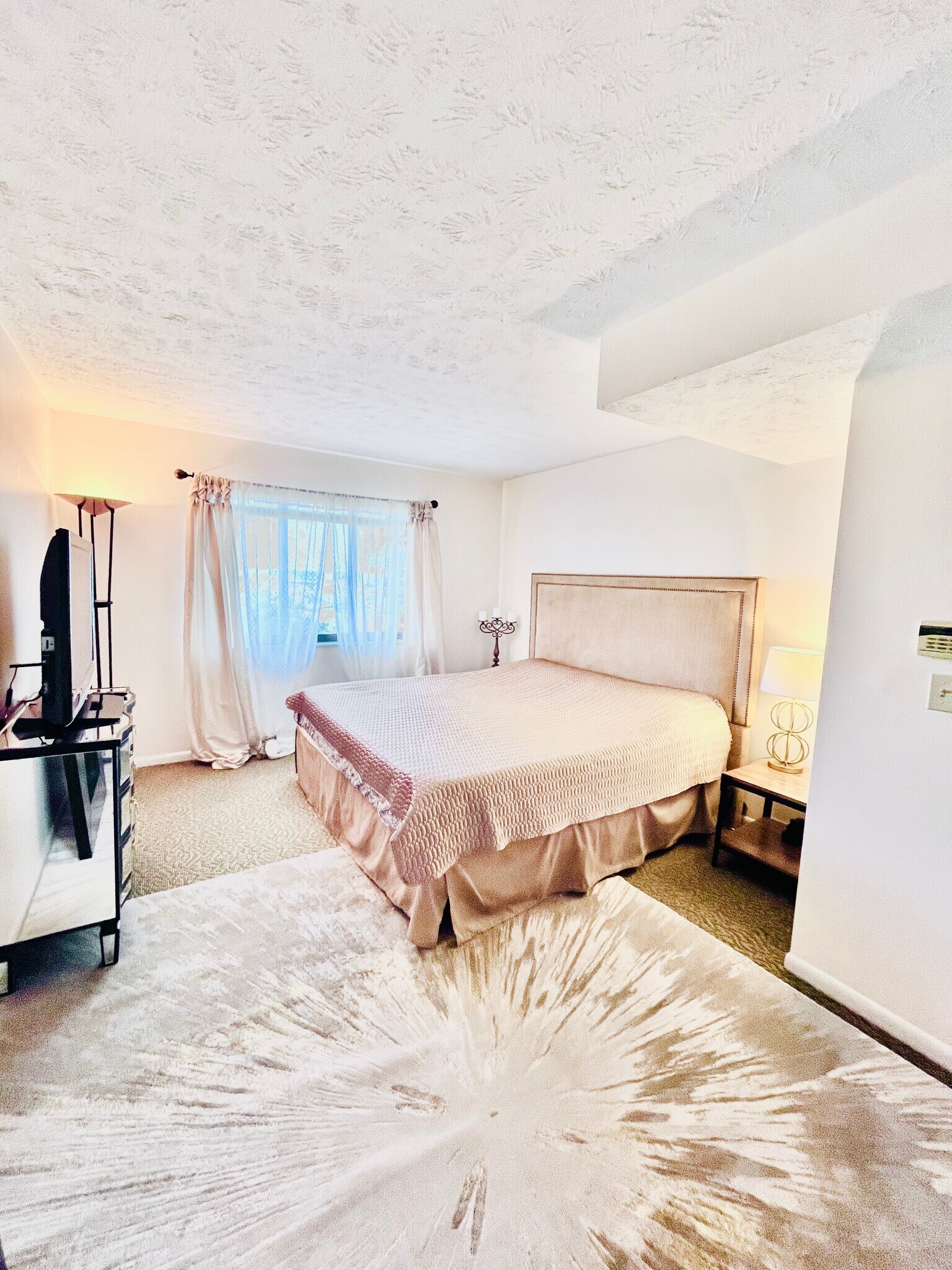 Building Photo - 2415 Maryland Ave