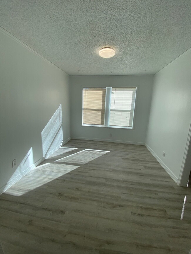 Building Photo - 3303 35th St