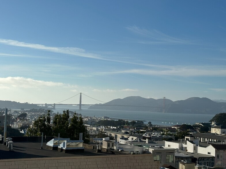 Golden Gate Bridge view from roof deck - 46 Culebra Ter