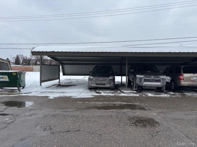 Building Photo - 250 E Thirteen Mile Rd