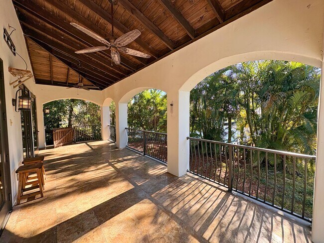 Building Photo - Mediterranean-Style Waterfront Home on Lake Tarpon- 3bed|2bath