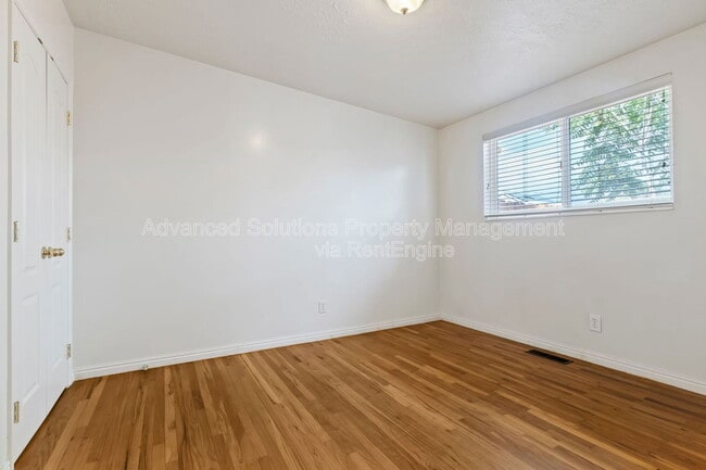 Building Photo - 3128 S 700 E