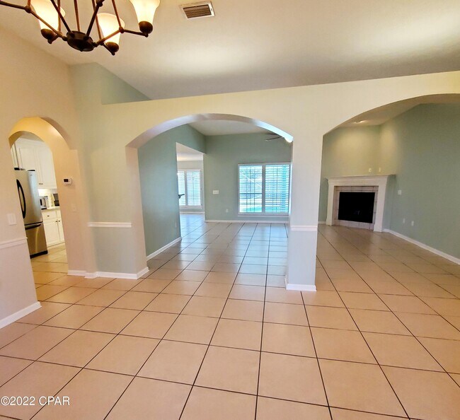 Building Photo - 431 Hidden Island Dr