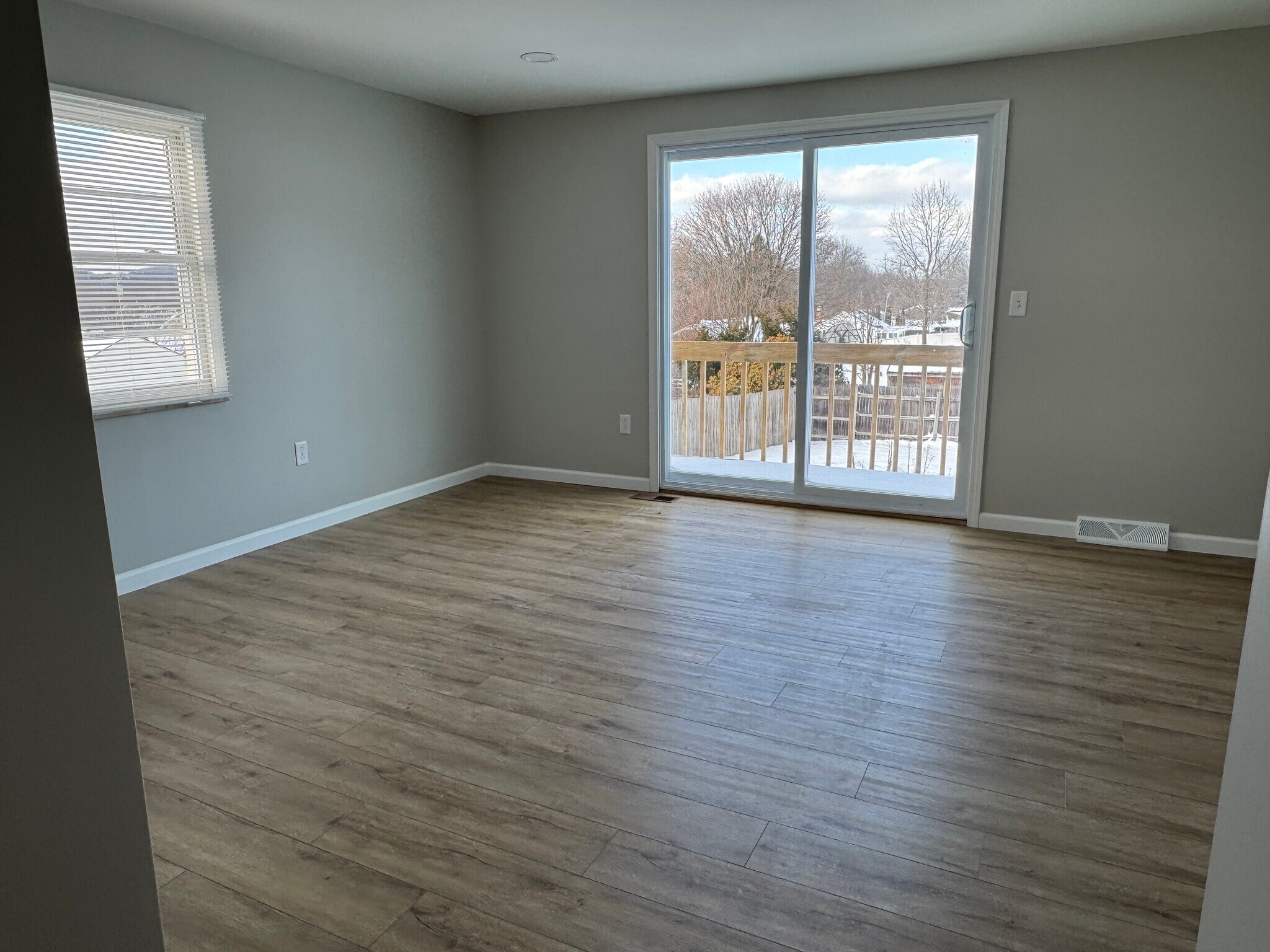 Building Photo - 1125 Harmony Rd