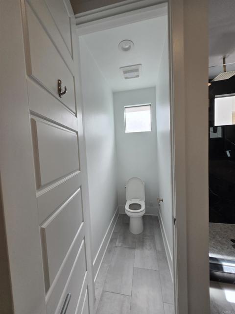 Building Photo - 8337 Distinctive Dr