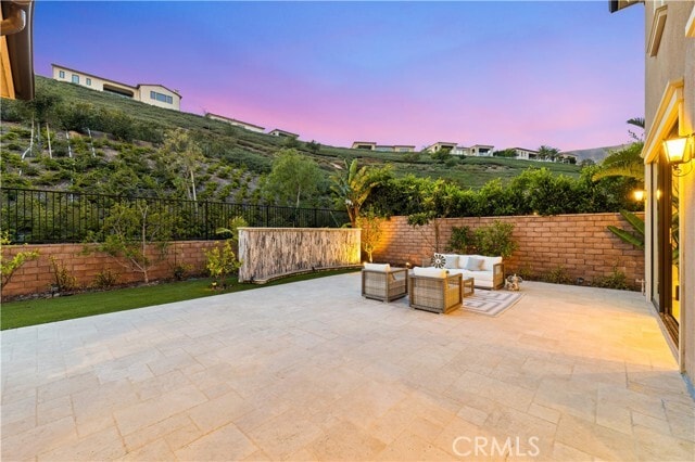 Building Photo - 111 Great Oak