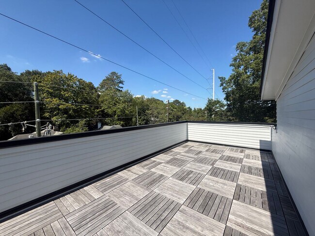 Building Photo - 600 Rocky Knob Ct