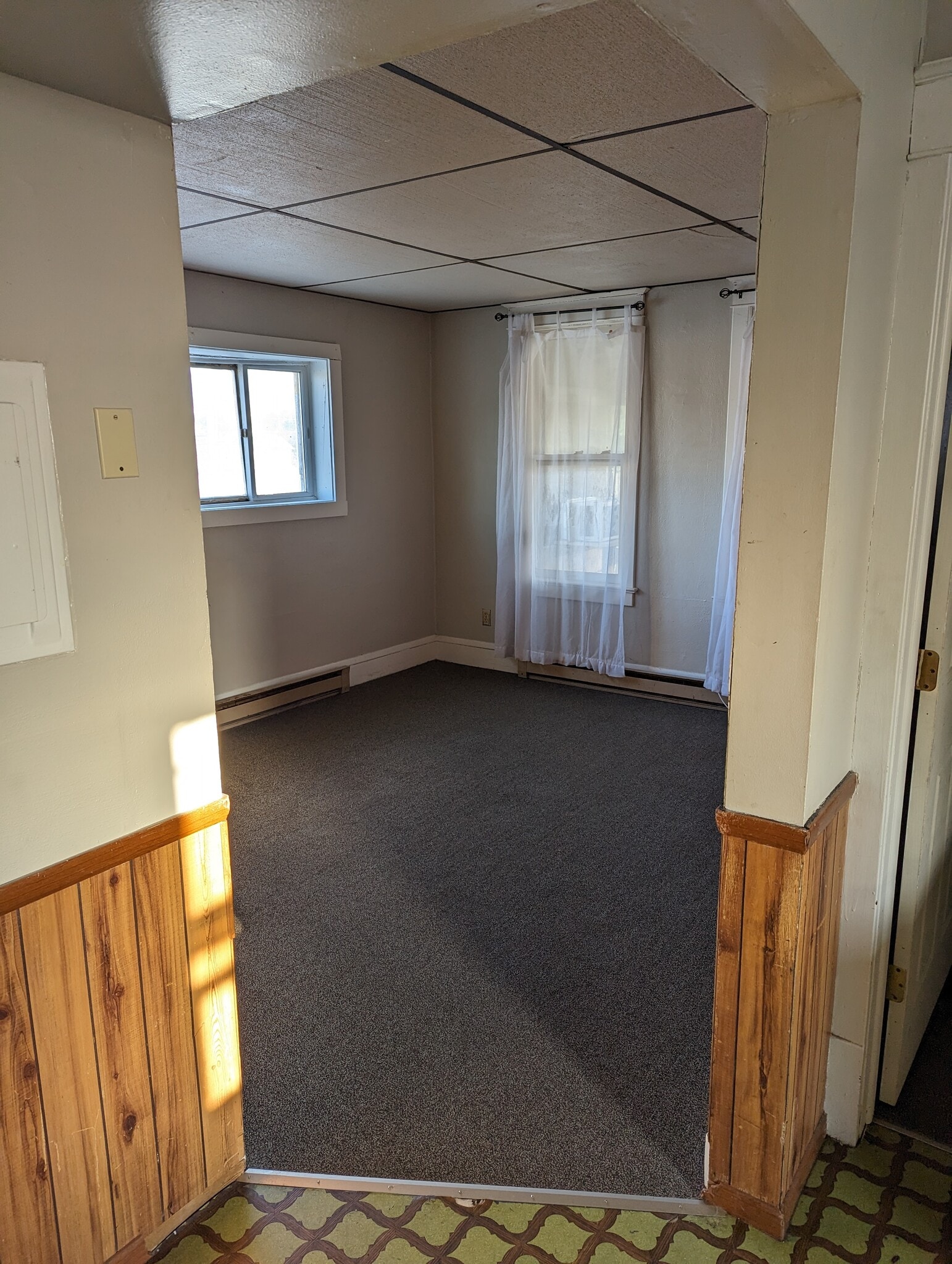Building Photo - 807 W College Ave