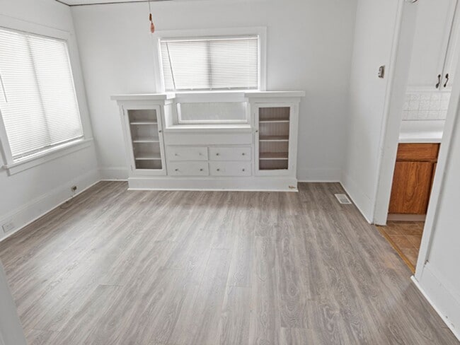 Building Photo - Affordable 2 Bedroom House