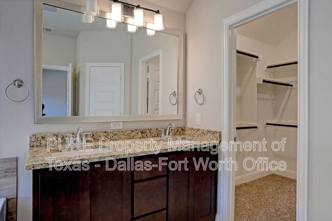 Building Photo - 807 Mary Lee Ln