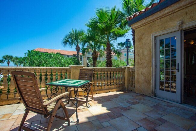 Building Photo - 935 Beach View Drive-SI ID1267843P