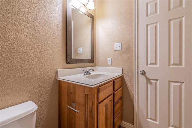 Building Photo - 2017 Lake Highlands Dr