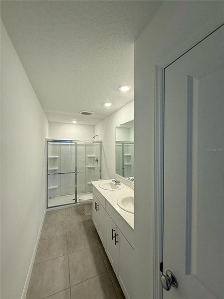 Building Photo - 3082 Skyline Lp