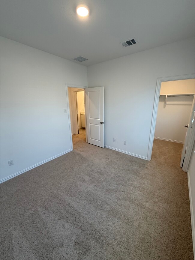 Building Photo - 4703 Stirring Pathway