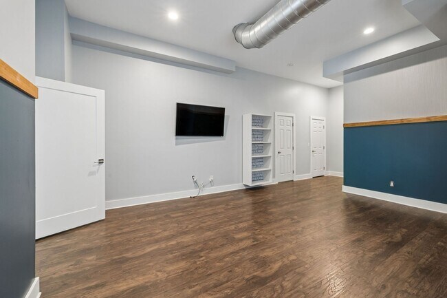 Building Photo - Secret Oasis in East Nashville - FOR LEASE