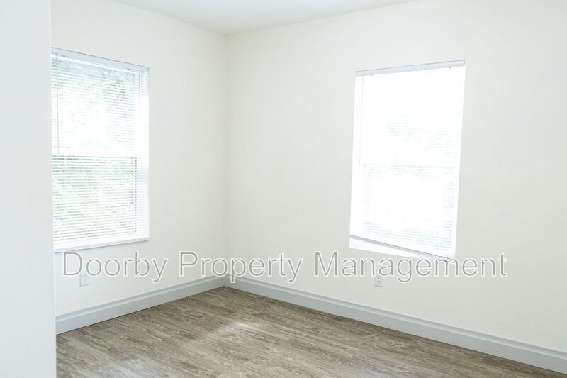 Building Photo - 3780 Granada Dr