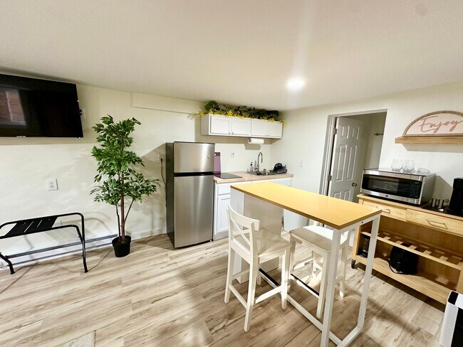 Building Photo - 6337 S Saint Lawrence Ave