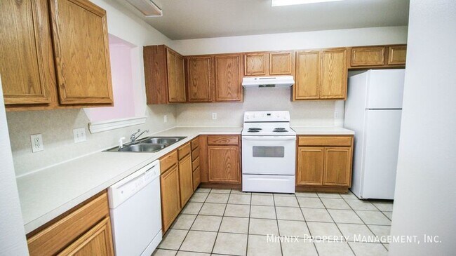 Building Photo - 5421 Marshall St
