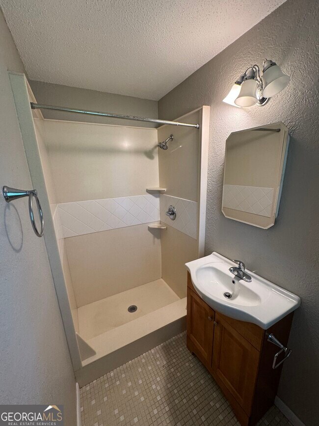 Building Photo - 209 Todd Cir