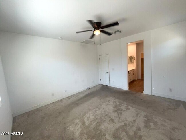 Building Photo - 10965 W Polk St