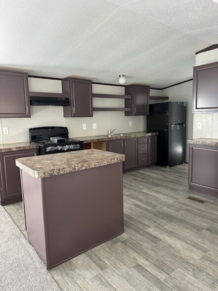 Building Photo - 10301 SE 29th St