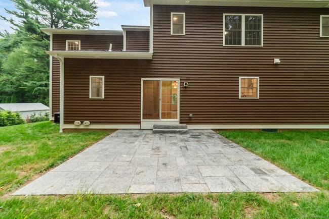 Building Photo - 164 Fox Den Rd