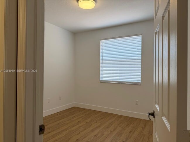 Building Photo - 14958 SW 41st Ln