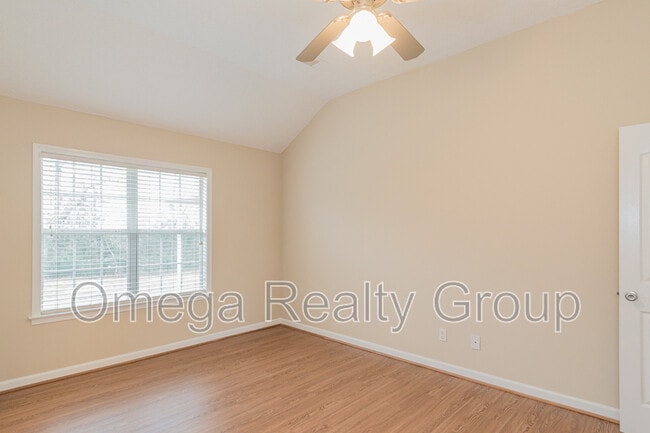 Building Photo - 614 River Birch Dr